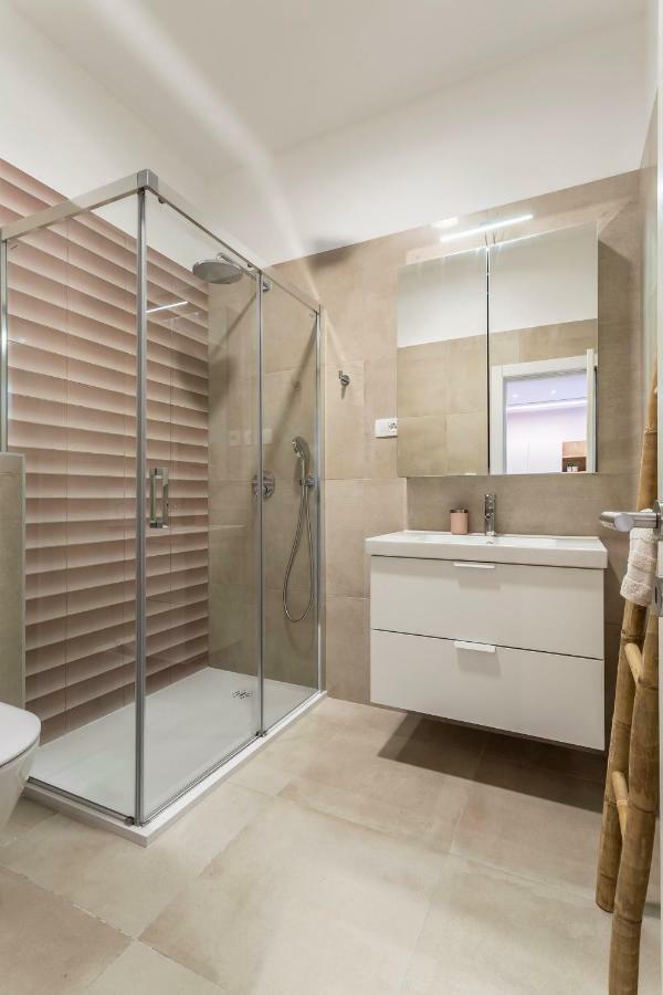 Luxury Apartment With Hot Tub Omiš Buitenkant foto