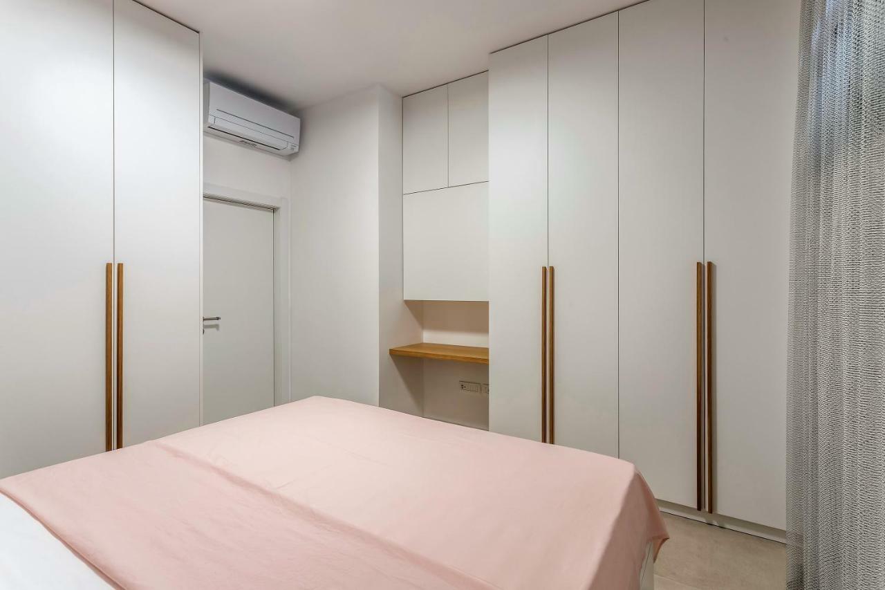 Luxury Apartment With Hot Tub Omiš Buitenkant foto
